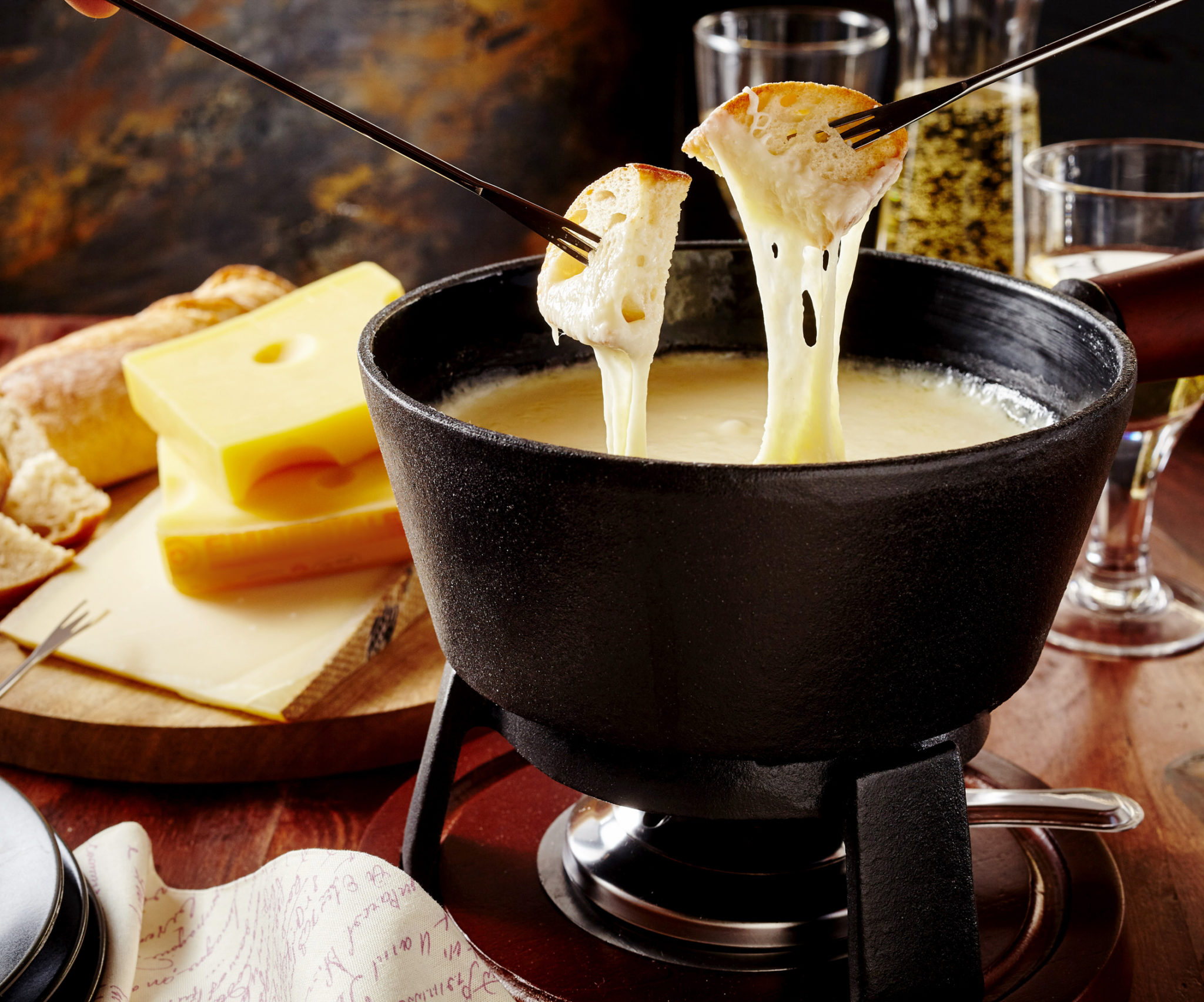 Où manger une vraie fondue savoyarde à Annecy ? J'ai la réponse !