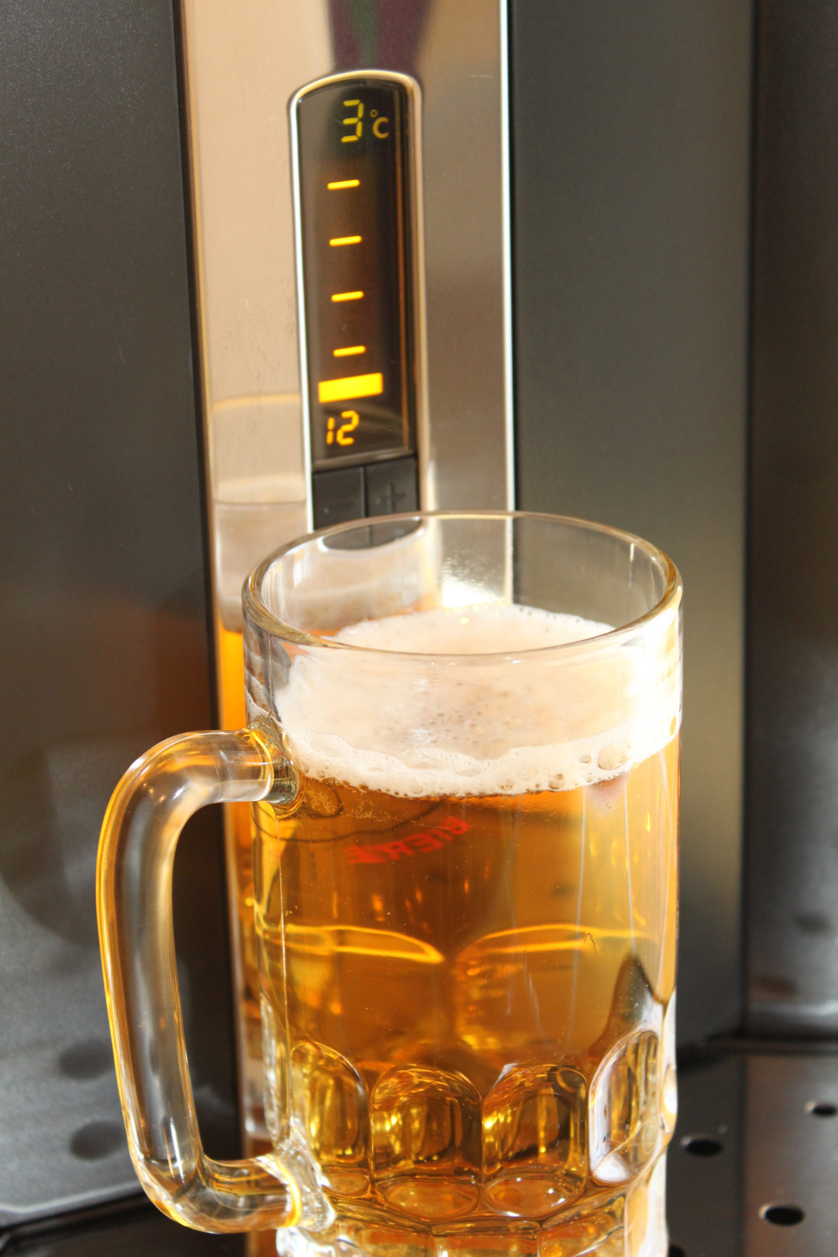 Philips PerfectDraft, Tireuse à Bière Domestique avec écran LCD, fûts de 6  L, 70 W (HD3720/25)