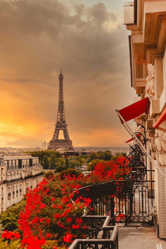 plaza-athenee-paris