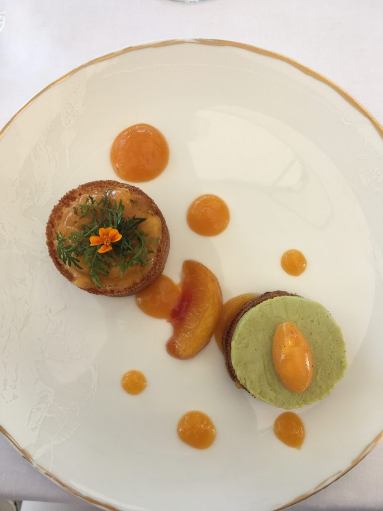 repas chez jean sulpice talloires