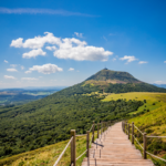 Découvrir l'Auvergne en famille : activités et lieux incontournables