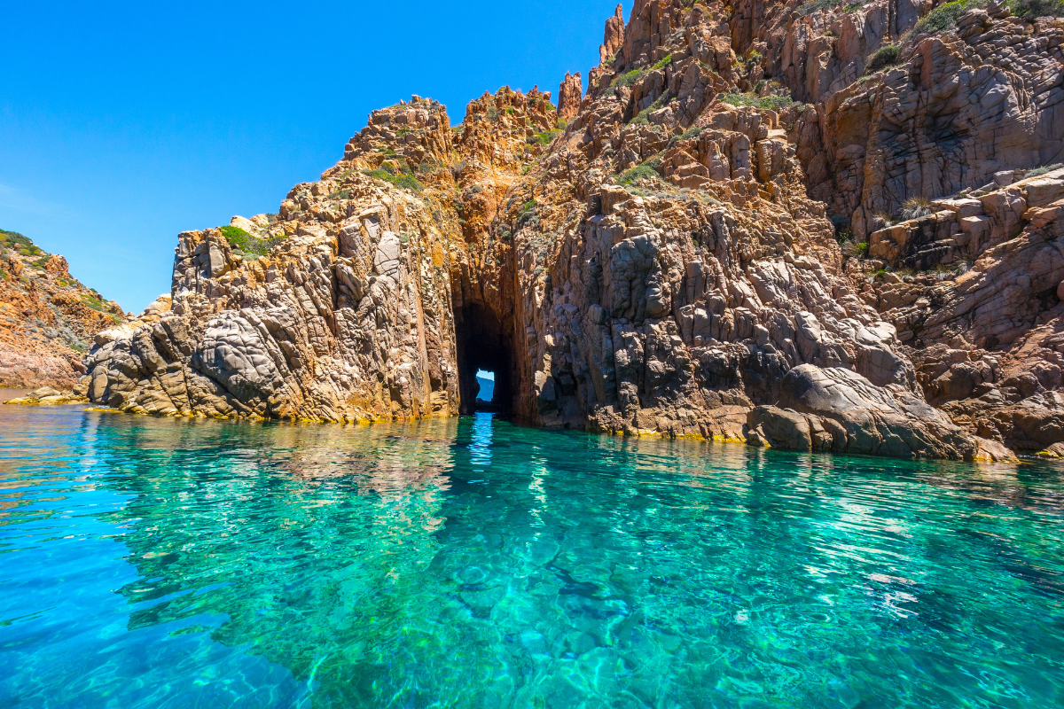 Où prendre le bateau pour la Corse : guide des meilleurs points de départ en France