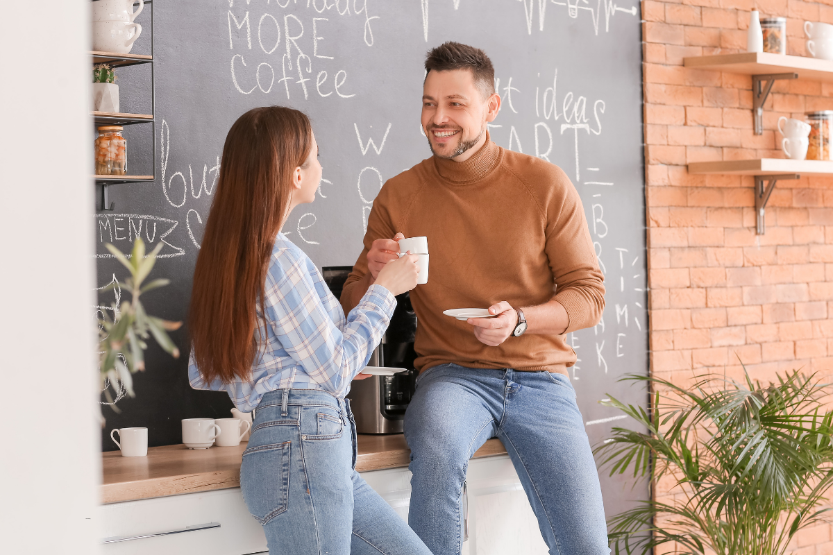 Comment savoir s’il pense à moi - Signes et conseils