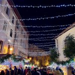 Le marché de noël d’Annecy 2025 : vivez la féérie et la magie de Noël au cœur de la haute-savoie marché de noel annecy 2025